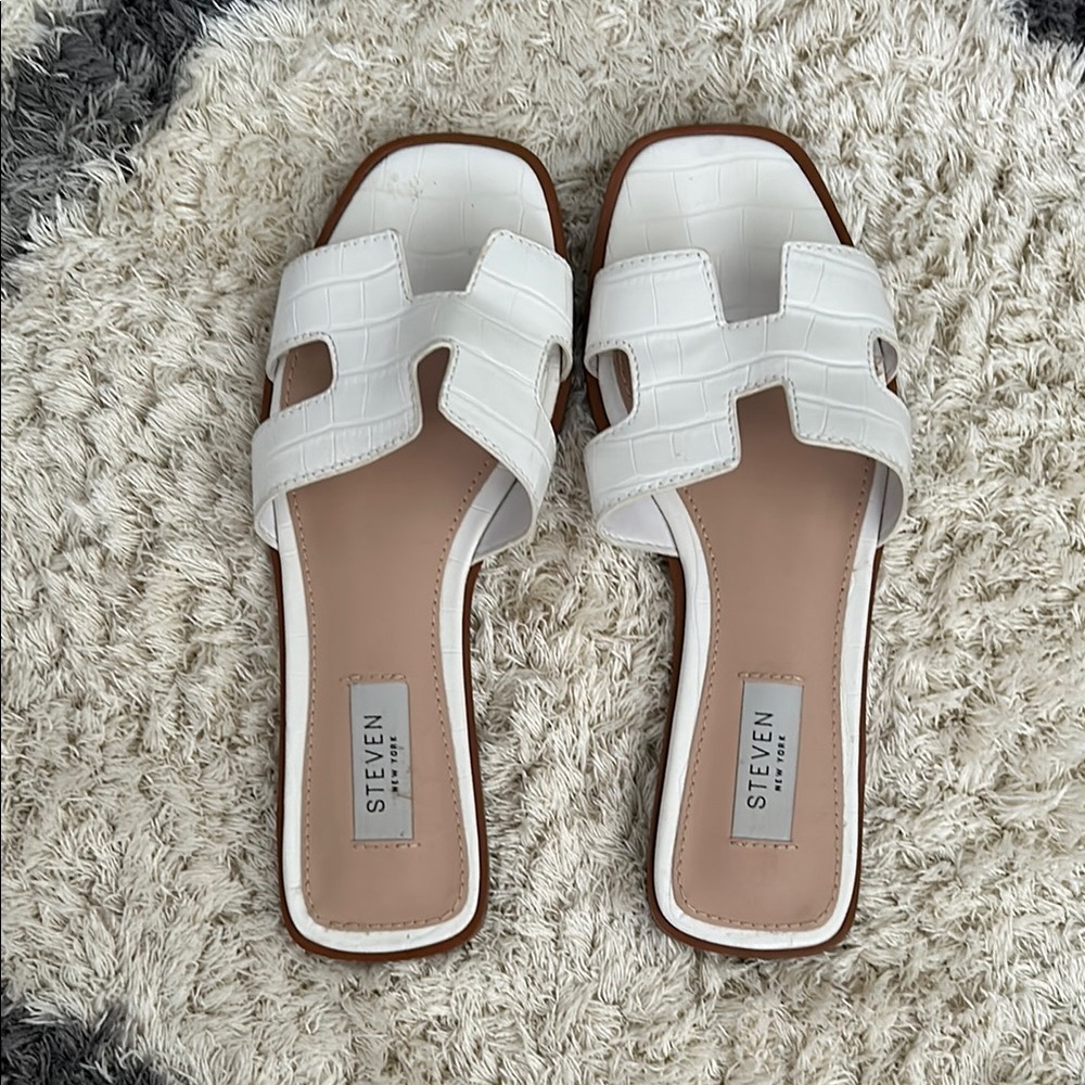 Steven By Steve Madden White Minimalist Slide Sandals